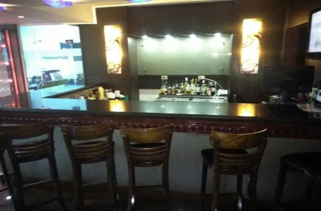 Hotel Restaurante Bar Golden House Santo Domingo
